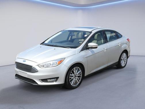 Ingot Silver Metallic 2018 Ford Focus Titanium
