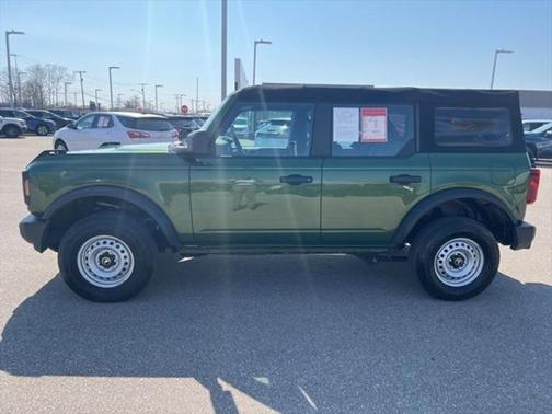 2022 Ford Bronco Base