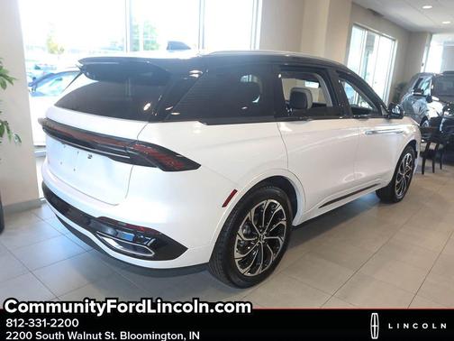 2025 Lincoln Nautilus Reserve