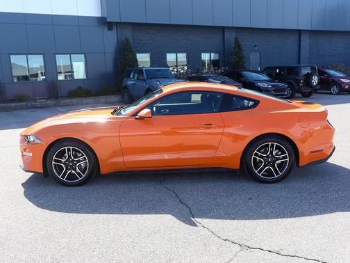 2021 Ford Mustang EcoBoost