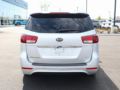 2016 Kia Sedona LX