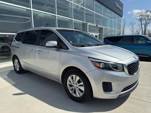 2016 Kia Sedona LX