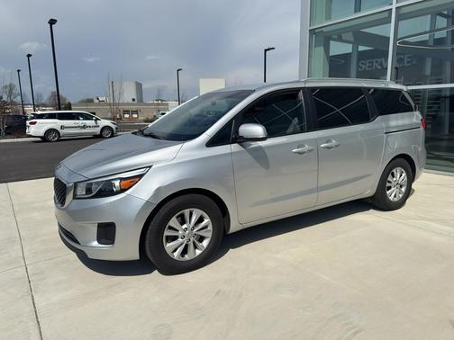 2016 Kia Sedona LX