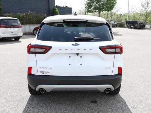 Oxford White 2024 Ford Escape Active