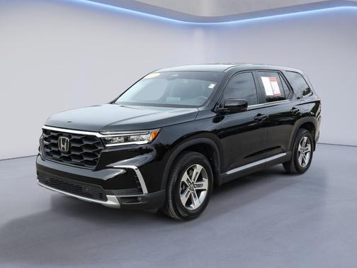 Modern Steel Metallic 2024 Honda Pilot EX-L 7 Passenger