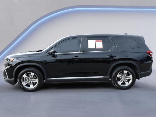 Modern Steel Metallic 2024 Honda Pilot EX-L 7 Passenger