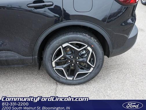 2026 Ford Escape Platinum