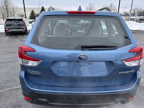 2021 Subaru Forester Base