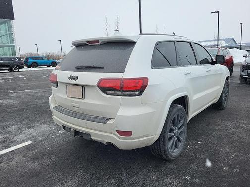 2020 Jeep Grand Cherokee Altitude
