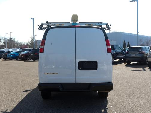 2021 Chevrolet Express 2500 RWD 2500 Regular Wheelbase WT