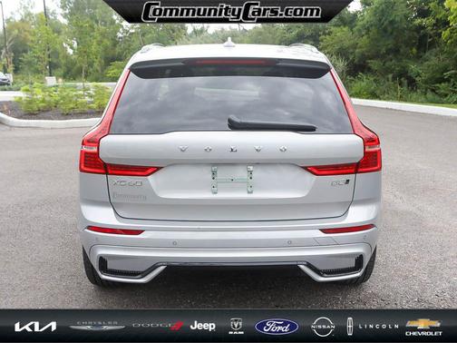 2025 Volvo XC60 B5 Plus