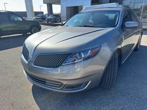 2015 Lincoln MKS Base