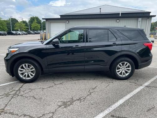 2020 Ford Explorer Base