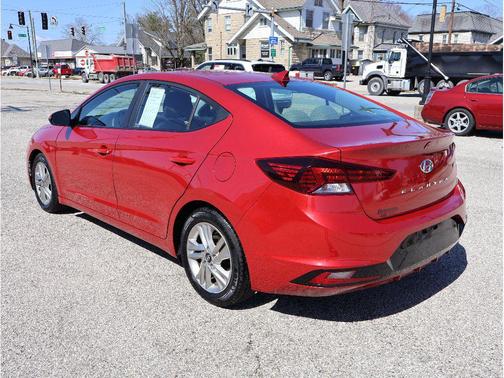 2019 Hyundai ELANTRA SEL