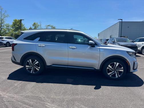 Silky Silver 2023 Kia Sorento Hybrid EX