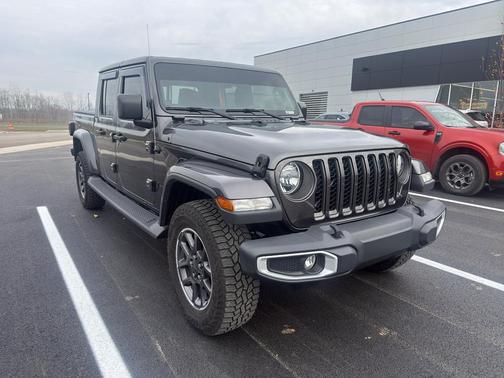 2020 Jeep Gladiator Sport