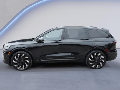 Infinite Black Metallic Clearcoat 2024 Lincoln Nautilus Reserve