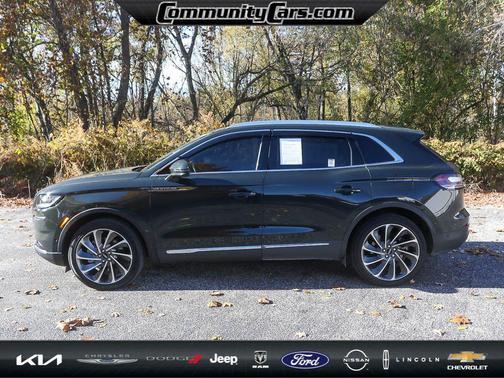 2022 Lincoln Nautilus Reserve