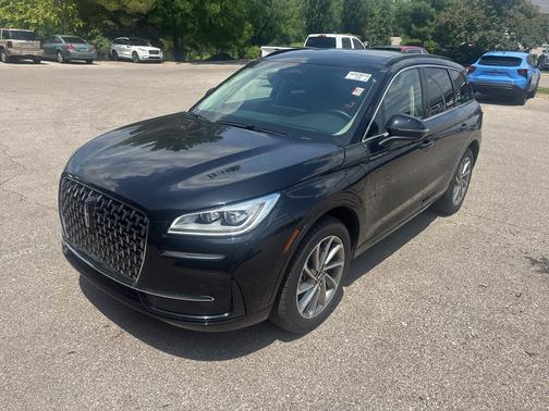 Asher Gray Metallic Clearcoat 2023 Lincoln Corsair Reserve