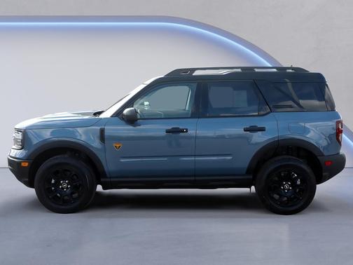 Azure Gray Metallic Tri-Coat 2026 Ford Bronco Sport Badlands