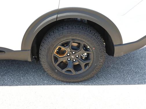 Star White Metallic Tri-Coat 2026 Ford Explorer Tremor