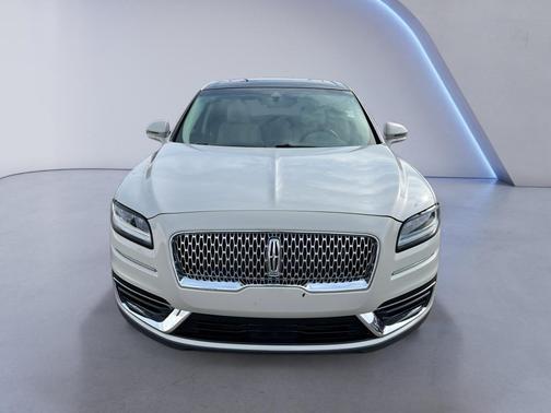 2019 Lincoln Nautilus Select