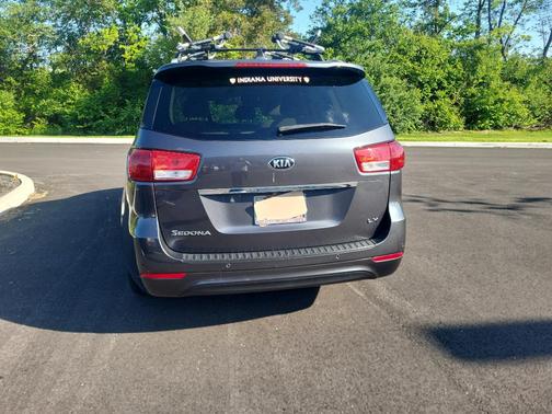 Platinum Graphite Pearl Metallic 2016 Kia Sedona LX