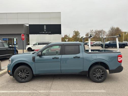 2023 Ford Maverick XL