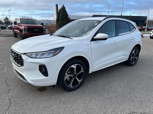 2023 Ford Escape ST-Line Select