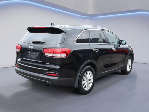 Ebony Black 2016 Kia Sorento LX