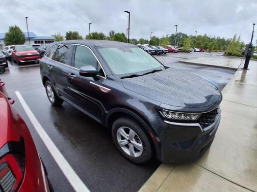Gravity Grey 2023 Kia Sorento LX