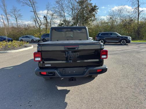 2023 Jeep Gladiator Sport S