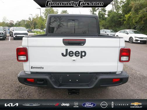 2023 Jeep Gladiator Sport S