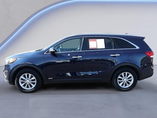 Blaze Blue 2018 Kia Sorento LX