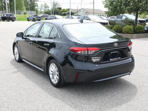 Black Sand Pearl 2021 Toyota Corolla XLE