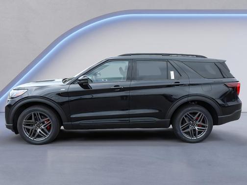Agate Black Metallic 2026 Ford Explorer ST-Line