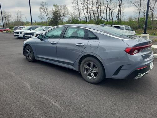 Everlasting Silver 2022 Kia K5 LXS