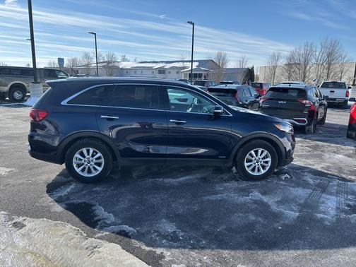 2020 Kia Sorento LX