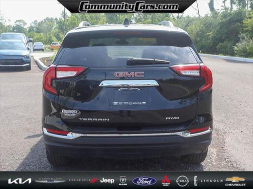 2023 GMC Terrain SLT