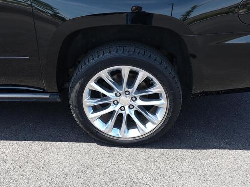 Black 2019 Chevrolet Suburban Premier