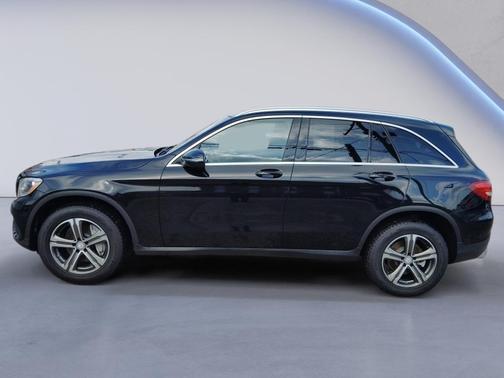 2017 Mercedes-Benz GLC 300 4MATIC