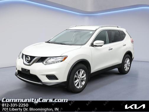 Pearl White 2015 Nissan Rogue SV