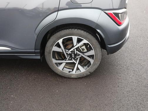 2023 Hyundai KONA Limited