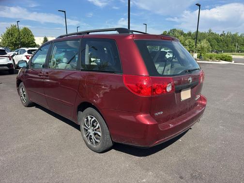Salsa Red Pearl 2009 Toyota Sienna CE