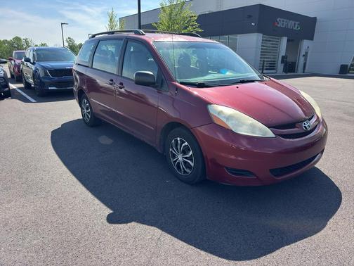 Salsa Red Pearl 2009 Toyota Sienna CE