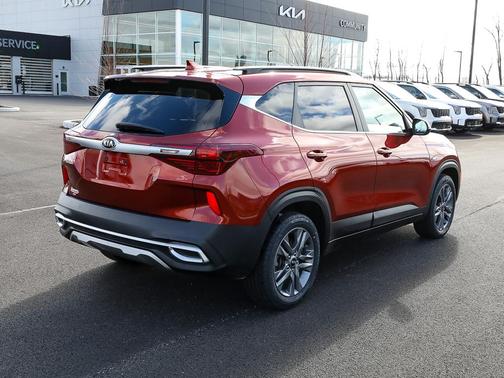 Mars Orange 2021 Kia Seltos S