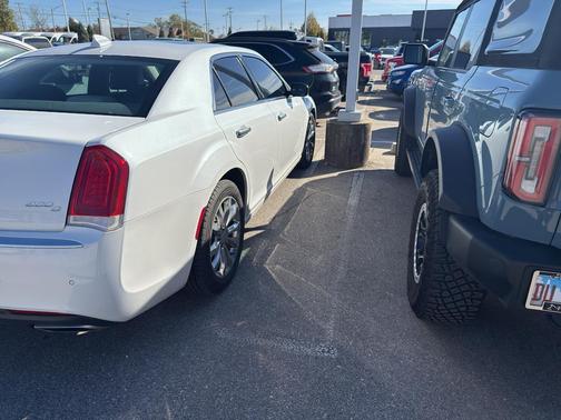 2015 Chrysler 300C Platinum