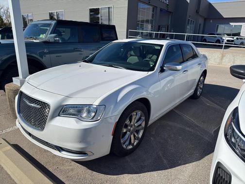 2015 Chrysler 300C Platinum