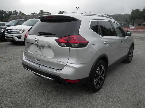 2020 Nissan Rogue SV