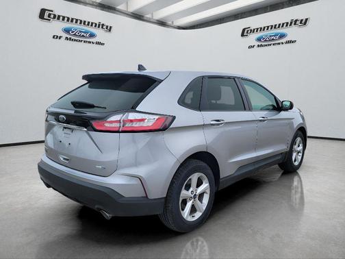 2020 Ford Edge SE